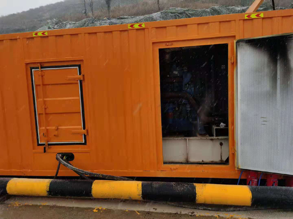 富拉尔基发电机出租 柴油发电机组电压低报警怎么办?